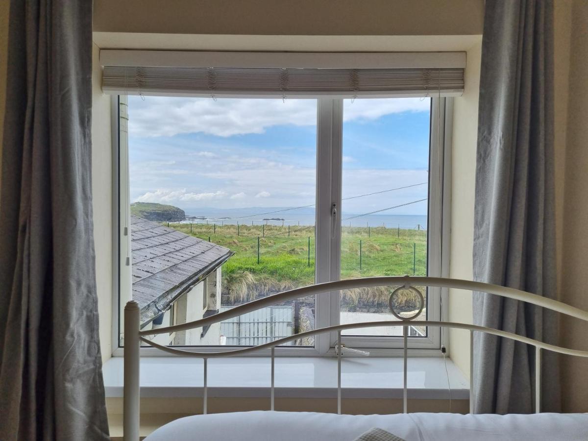 West 5 - Parking Permit For Golf - 10min Walk * Portrush